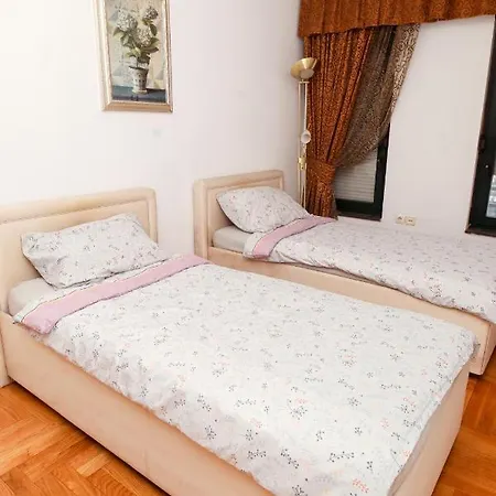 Ugodan I Luksuzan