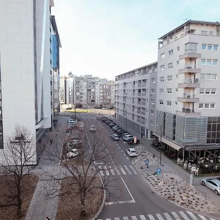 Ugodan I Luksuzan Apartment